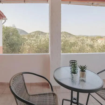 Corfiot With Seaviews To Dom wakacyjny Halikounas