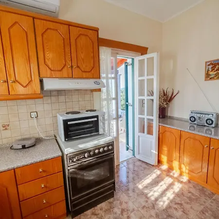 Corfiot With Seaviews To Dom wakacyjny