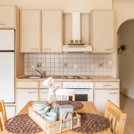 Dom wakacyjny Corfiot With Seaviews To Halikounas