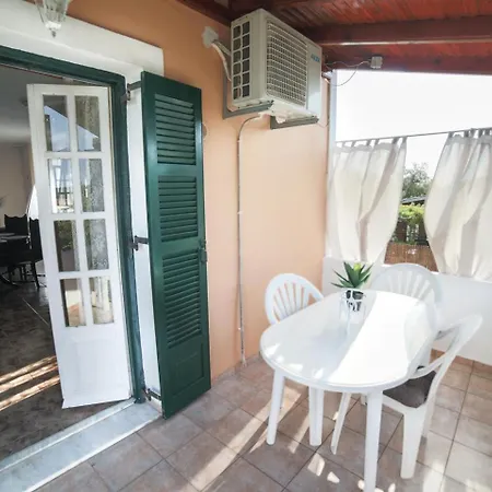 Dom wakacyjny Corfiot With Seaviews To *