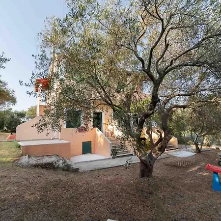 Corfiot With Seaviews To Dom wakacyjny Halikounas