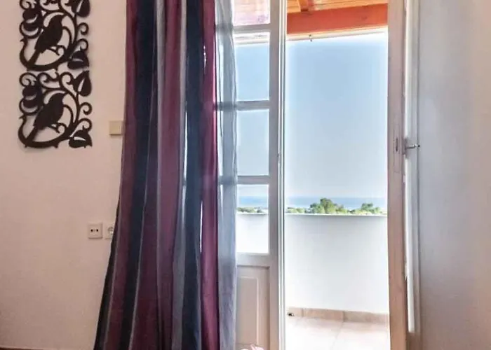 Corfiot With Seaviews To Case de vacanță *