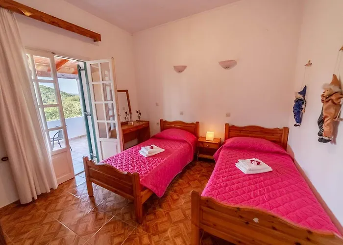 Corfiot With Seaviews To Case de vacanță *