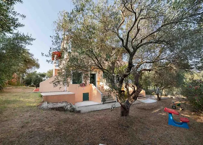 Corfiot With Seaviews To Case de vacanță Halikounas